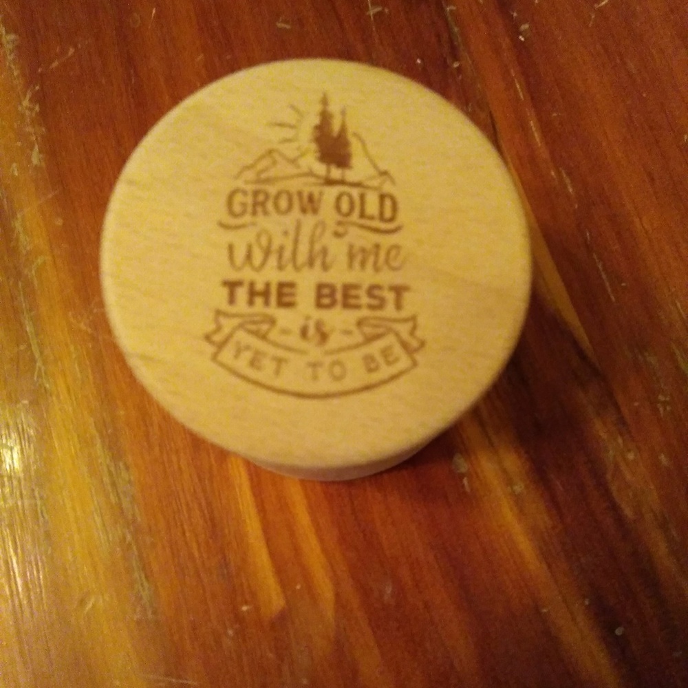 SOLD OUT Sundance C Awesome Wooden Log Ring Box $20!!!!!!! - Picture 1 of 4